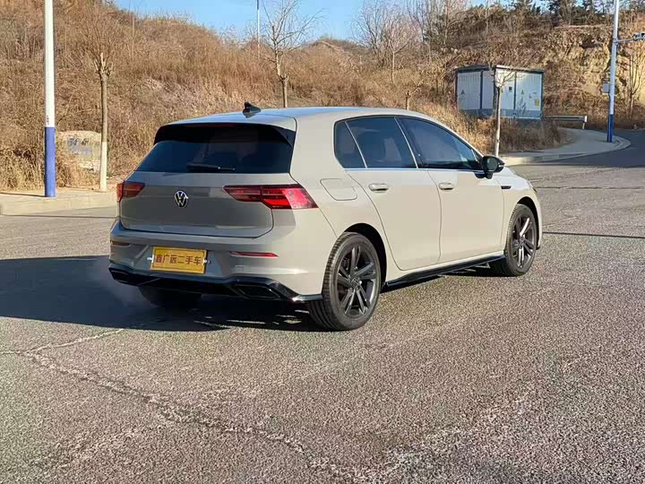 Фото 4 - Volkswagen Golf