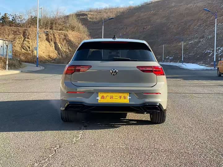 Фото 5 - Volkswagen Golf