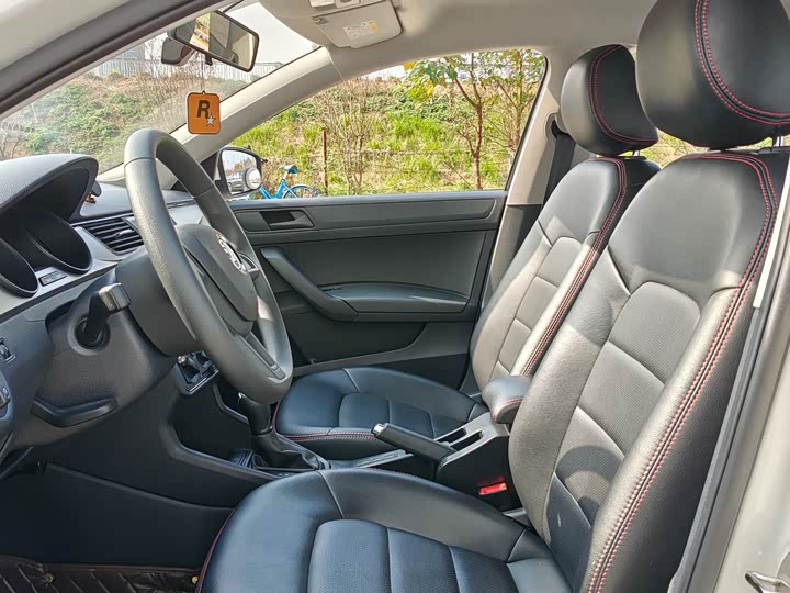 Фото 5 - Skoda Rapid