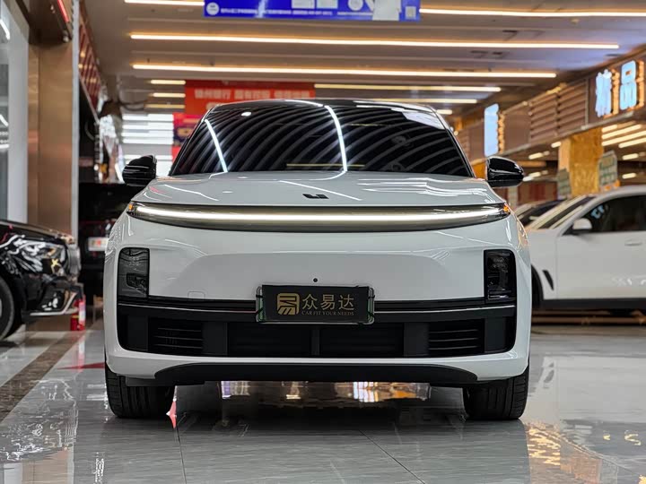 Фото 2 - LiXiang L7