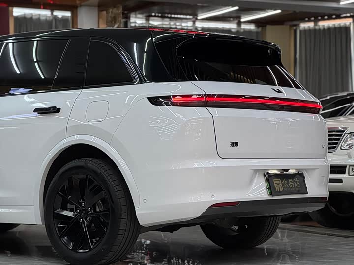 Фото 9 - LiXiang L7