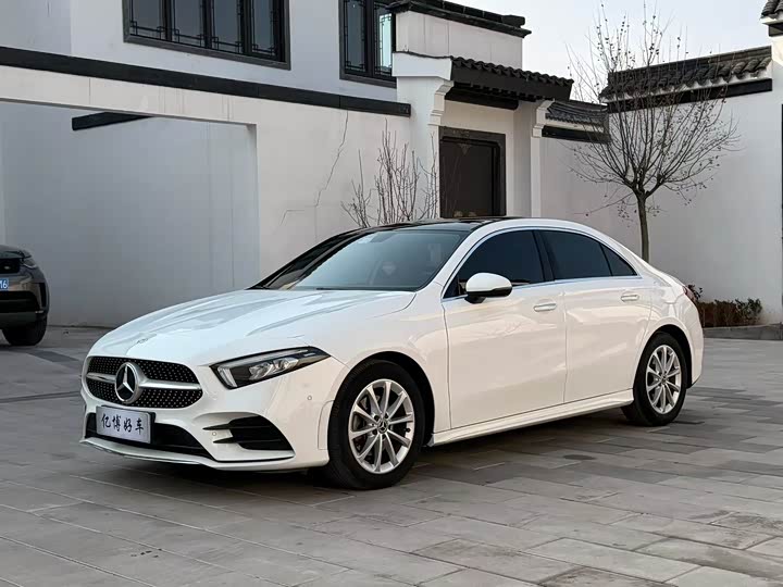 Фото 1 - Mercedes-Benz A-Class