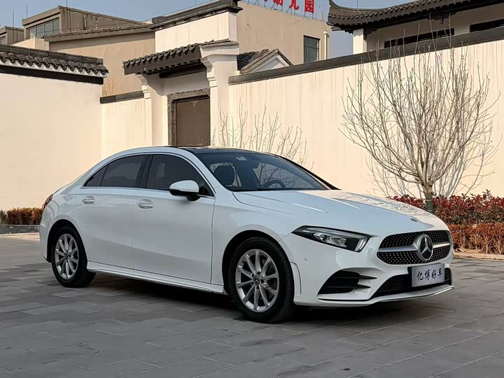 Фото 3 - Mercedes-Benz A-Class