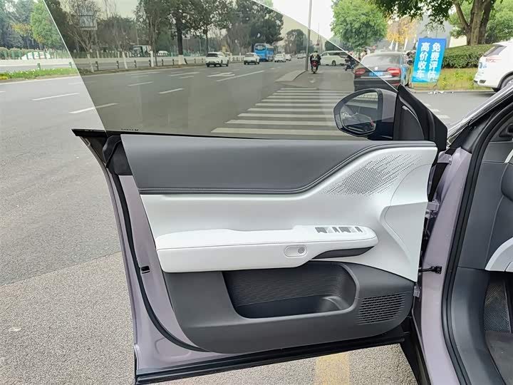 Фото 6 - XPeng G6