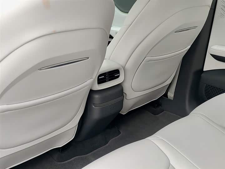 Фото 9 - XPeng G6