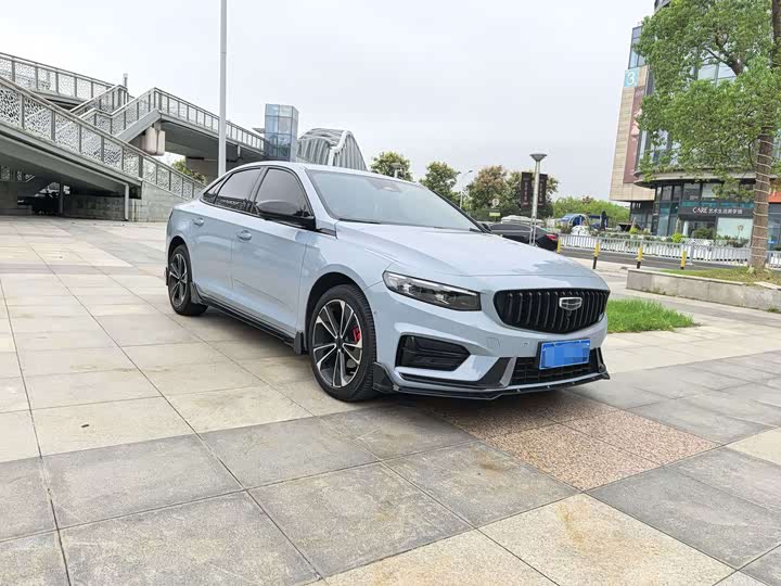 Фото 3 - Geely Preface