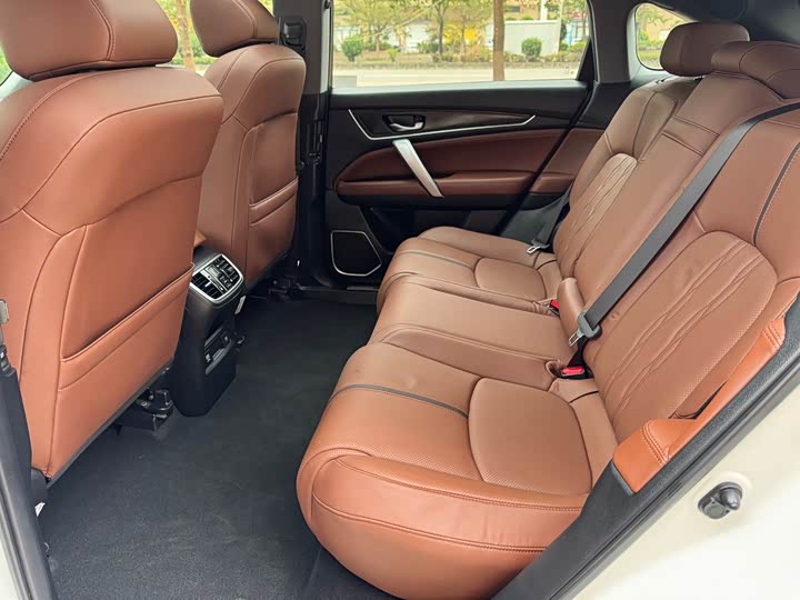 Фото 9 - Honda UR-V