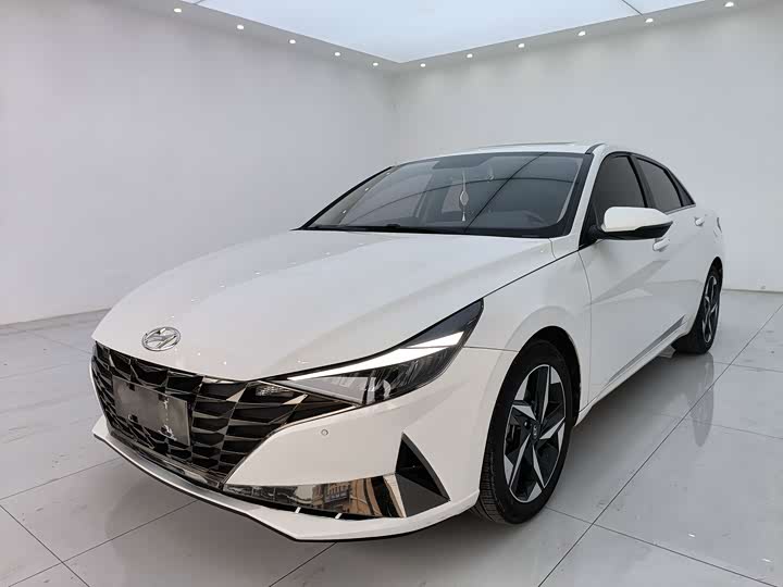 Фото 1 - Hyundai Elantra N line