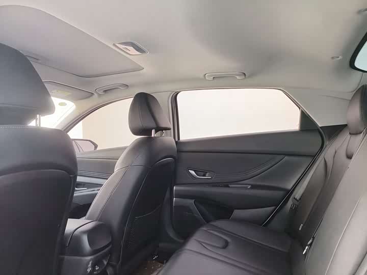 Фото 9 - Hyundai Elantra N line