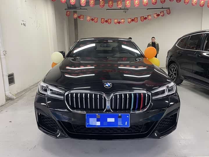 Фото 2 - BMW 5 Series