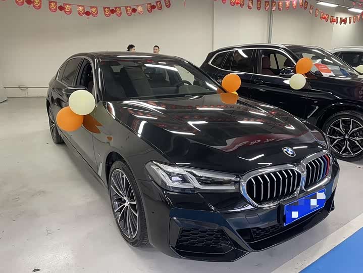 Фото 3 - BMW 5 Series