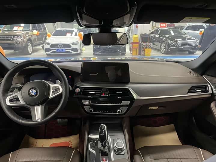 Фото 5 - BMW 5 Series