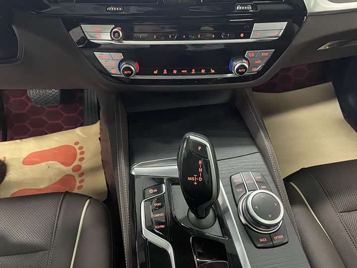 Фото 8 - BMW 5 Series