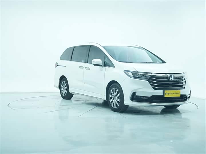 Фото 4 - Honda Odyssey