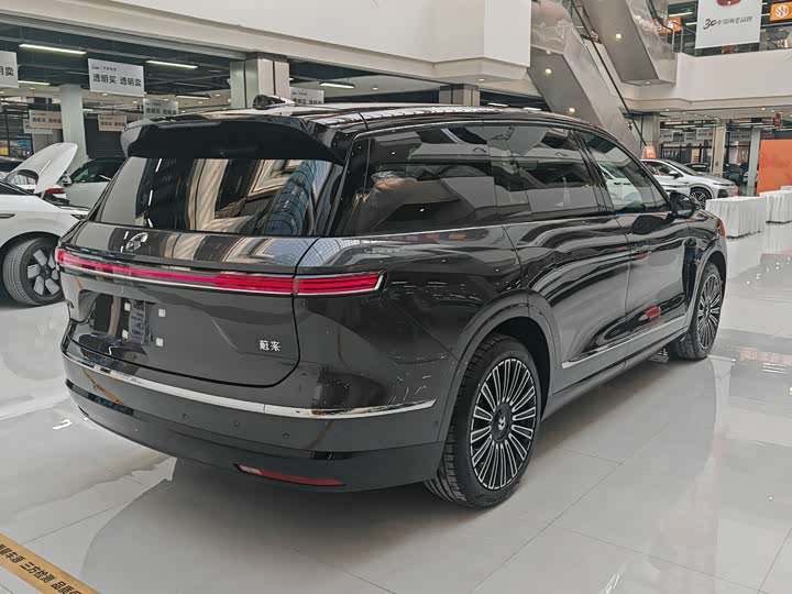 Фото 5 - Nio ES8