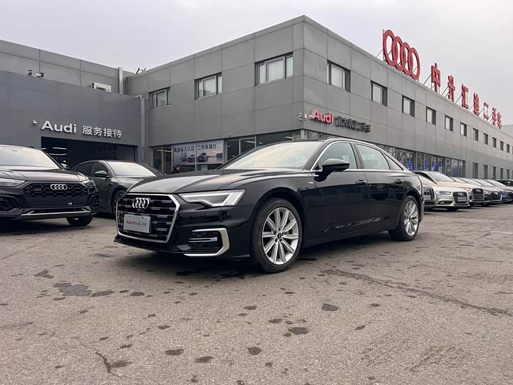 Фото 1 - Audi A6L