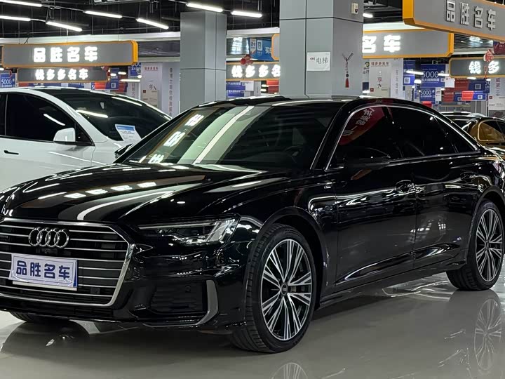 Фото 1 - Audi A6L