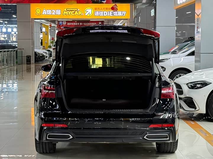 Фото 6 - Audi A6L