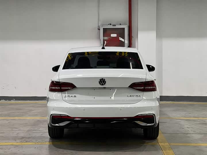 Фото 6 - Volkswagen Lavida