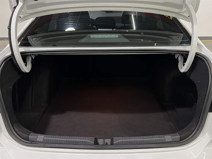 Фото 7 - Volkswagen Lavida