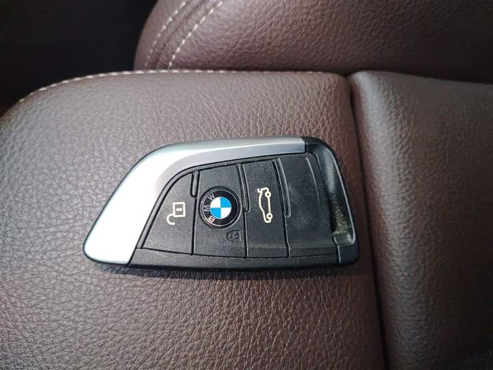 Фото 9 - BMW X1