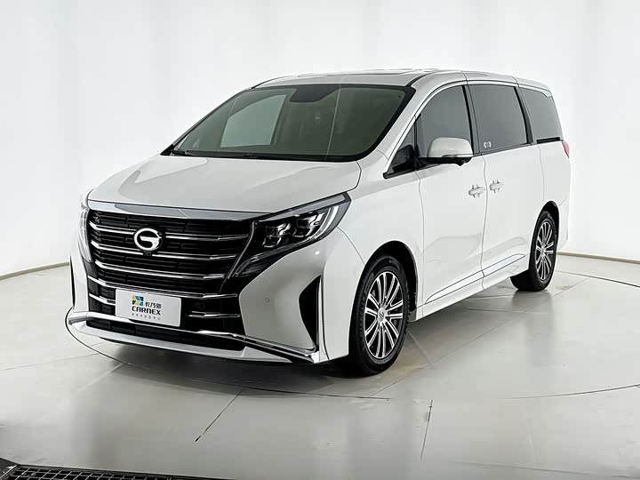 Фото 2 - GAC Trumpchi M8
