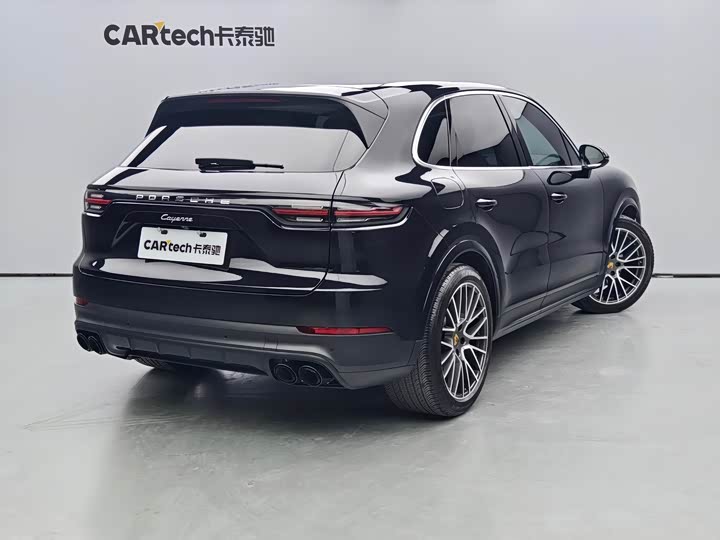 Фото 4 - Porsche Cayenne
