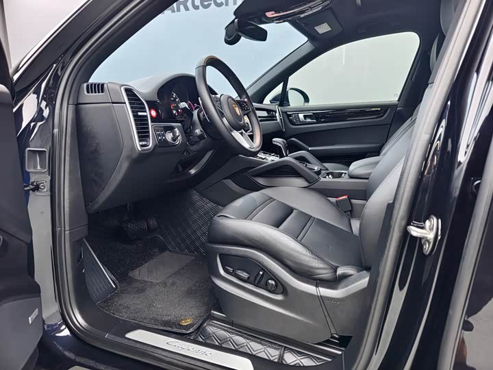 Фото 9 - Porsche Cayenne