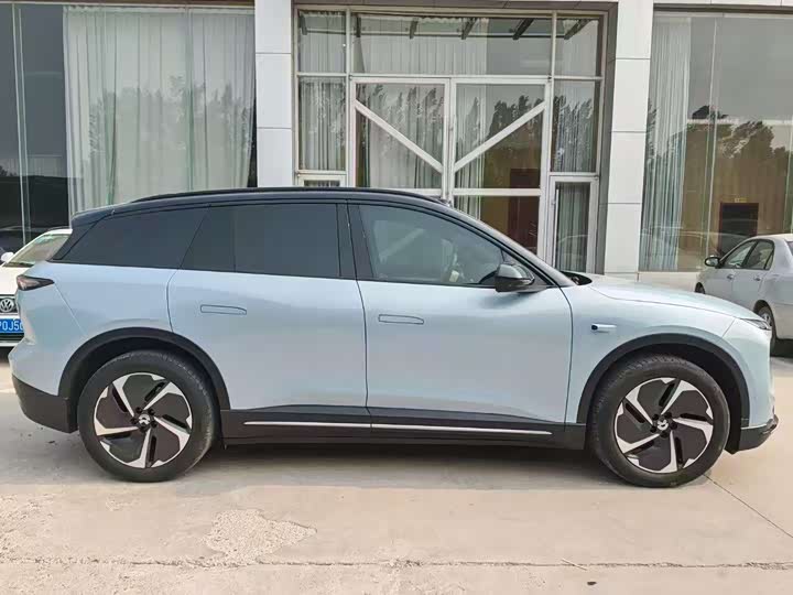 Фото 4 - Nio ES6