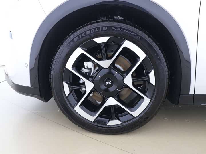 Фото 7 - XPeng G7