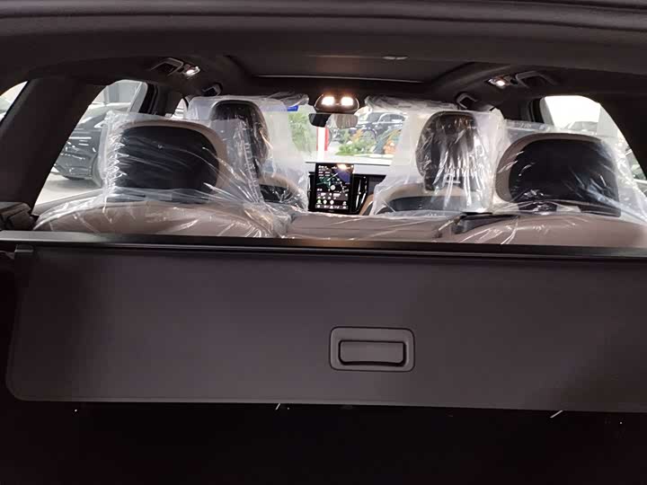 Фото 7 - Volvo XC60