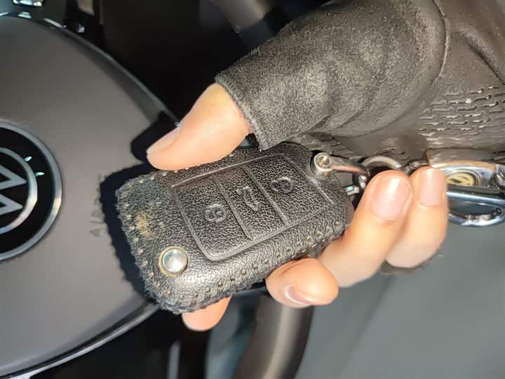 Фото 9 - Volkswagen Tiguan L Pro