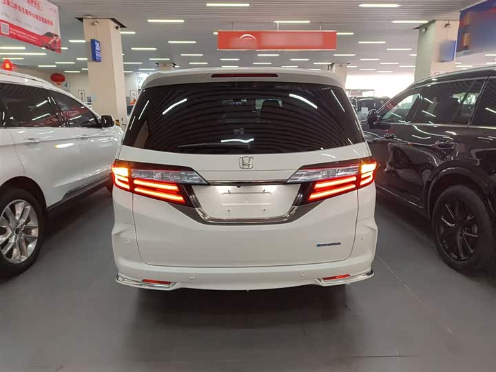 Фото 6 - Honda Odyssey