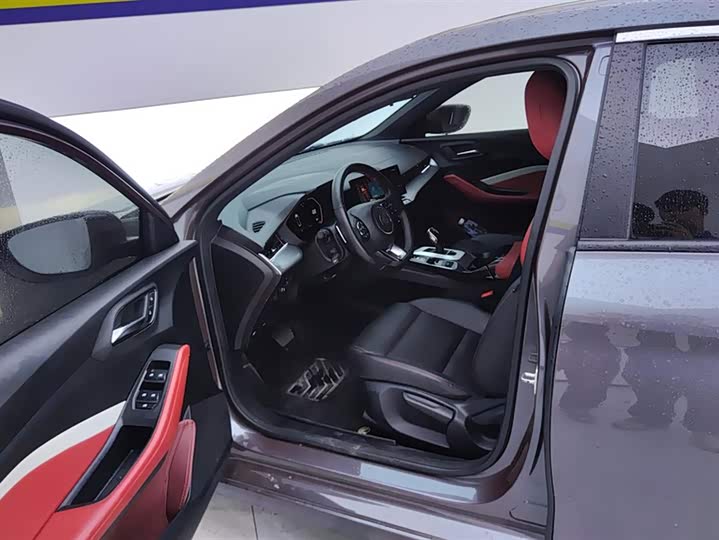 Фото 9 - MG Motor 5