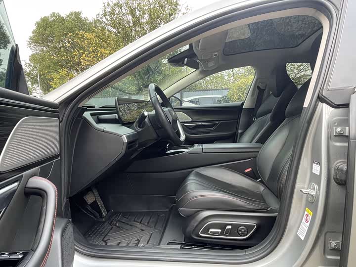 Фото 4 - XPeng P7