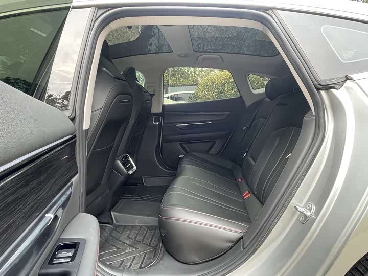 Фото 7 - XPeng P7