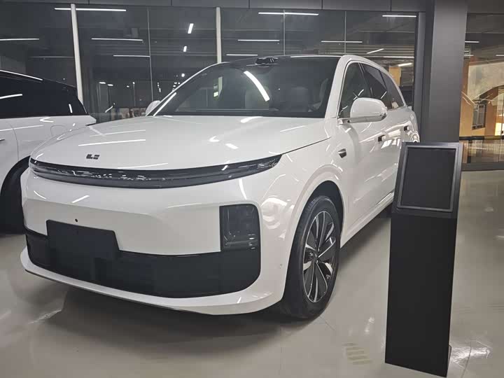 Фото 1 - LiXiang L6