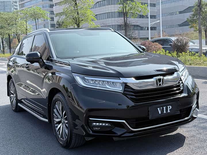 Фото 1 - Honda Avancier