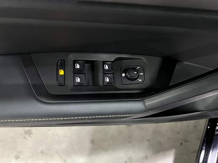 Фото 9 - Volkswagen Lavida