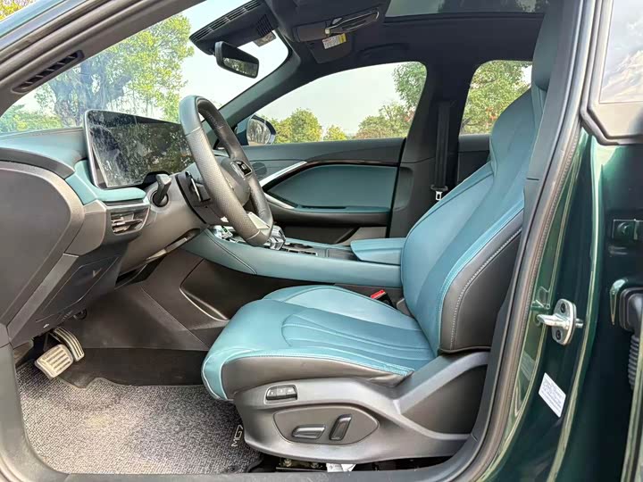 Фото 8 - MG Motor 7