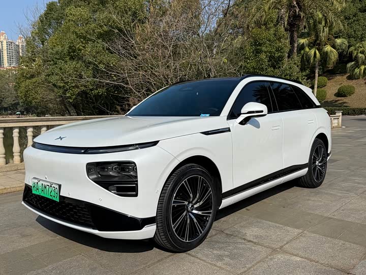 Фото 1 - XPeng G9