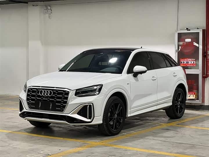 Фото 1 - Audi Q2L