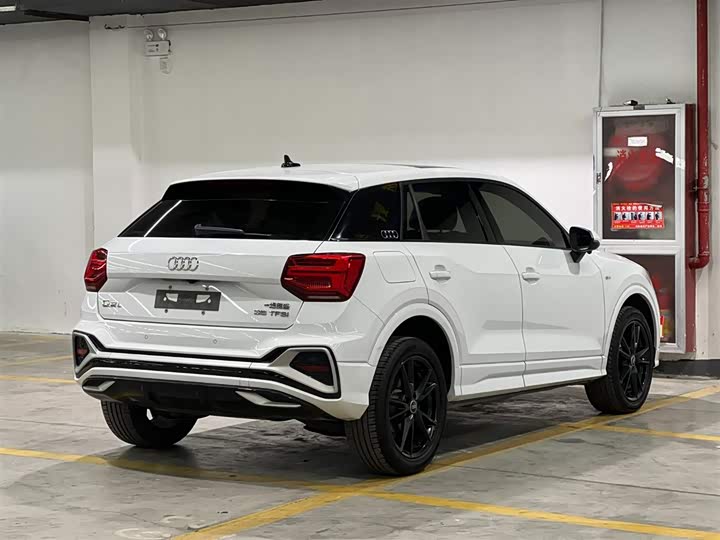 Фото 5 - Audi Q2L