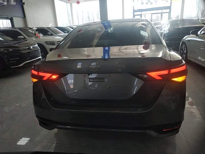 Фото 6 - Nissan Sylphy