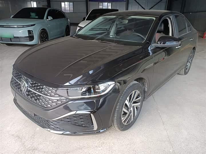 Фото 2 - Volkswagen Lavida