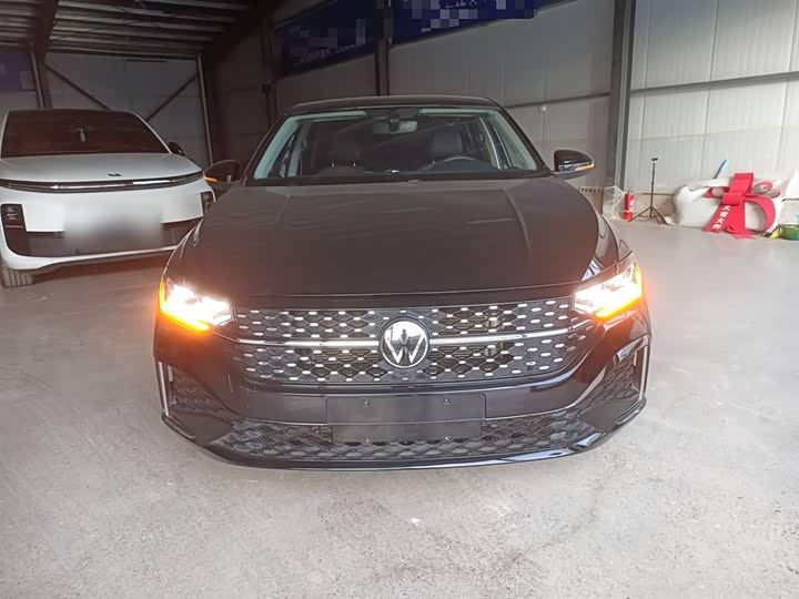 Фото 3 - Volkswagen Lavida