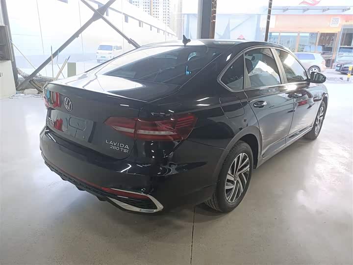 Фото 7 - Volkswagen Lavida