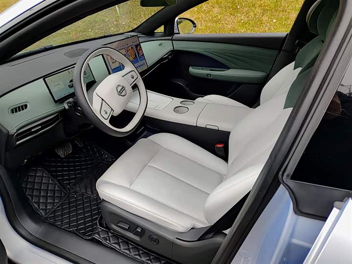 Фото 7 - Nissan N7