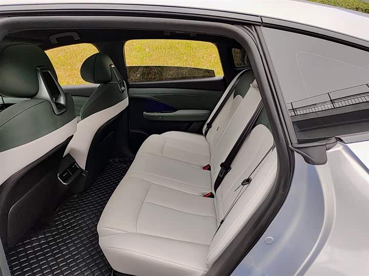 Фото 8 - Nissan N7