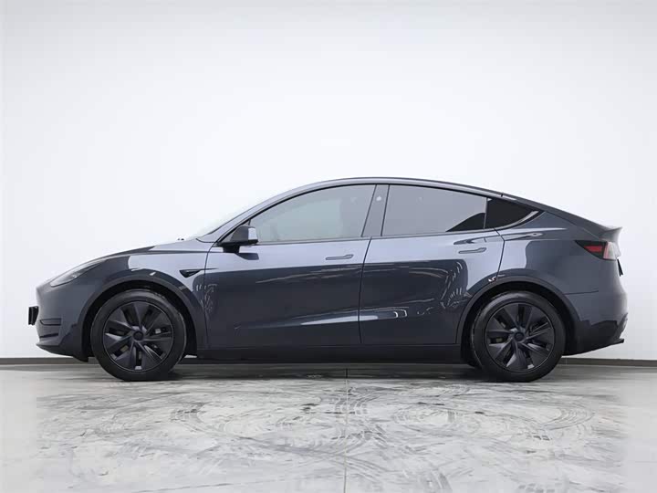 Фото 5 - Tesla Model Y